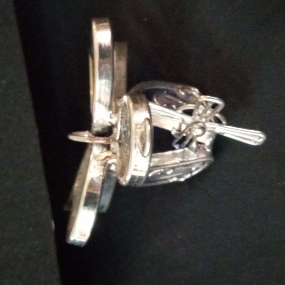 Stained Glass Winged Angel W/Cross - Picture 4 of 5